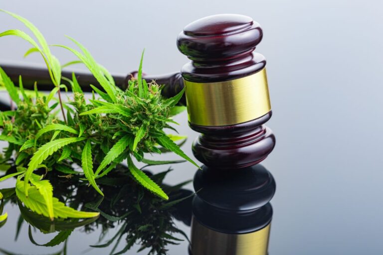 Co grozi za nielegalne posiadanie marihuany w 2025 roku?